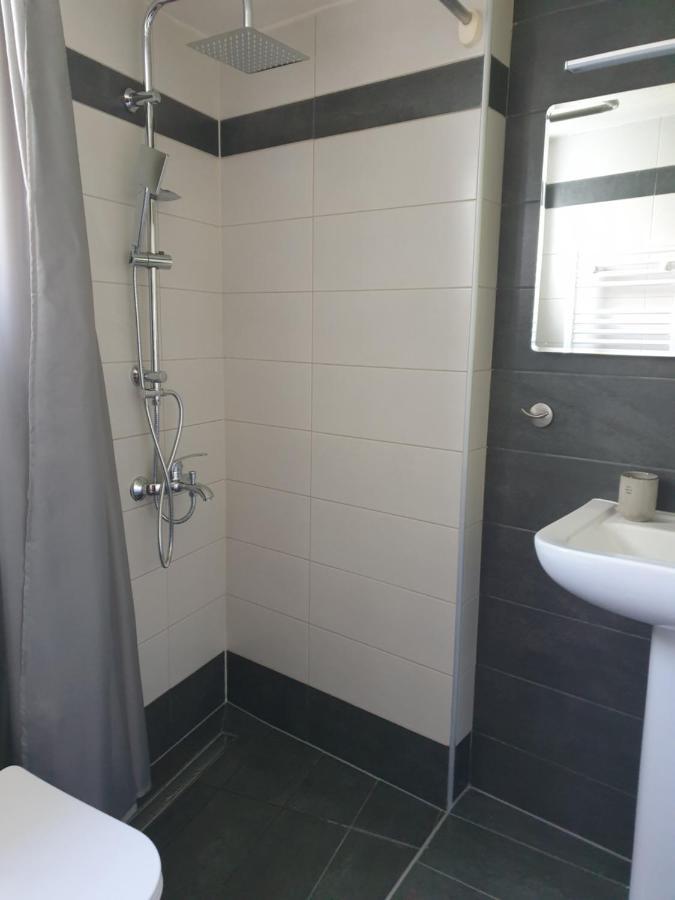 A Pleasent Small -Studio Close To The Port Of Volos Luaran gambar