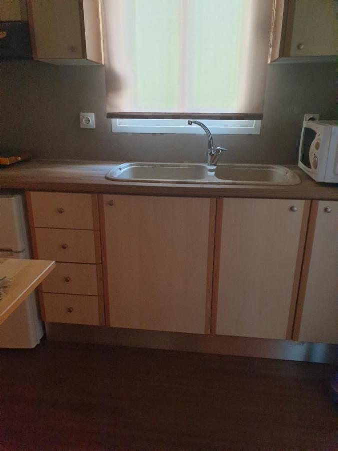 A Pleasent Small -Studio Close To The Port Of Volos Luaran gambar
