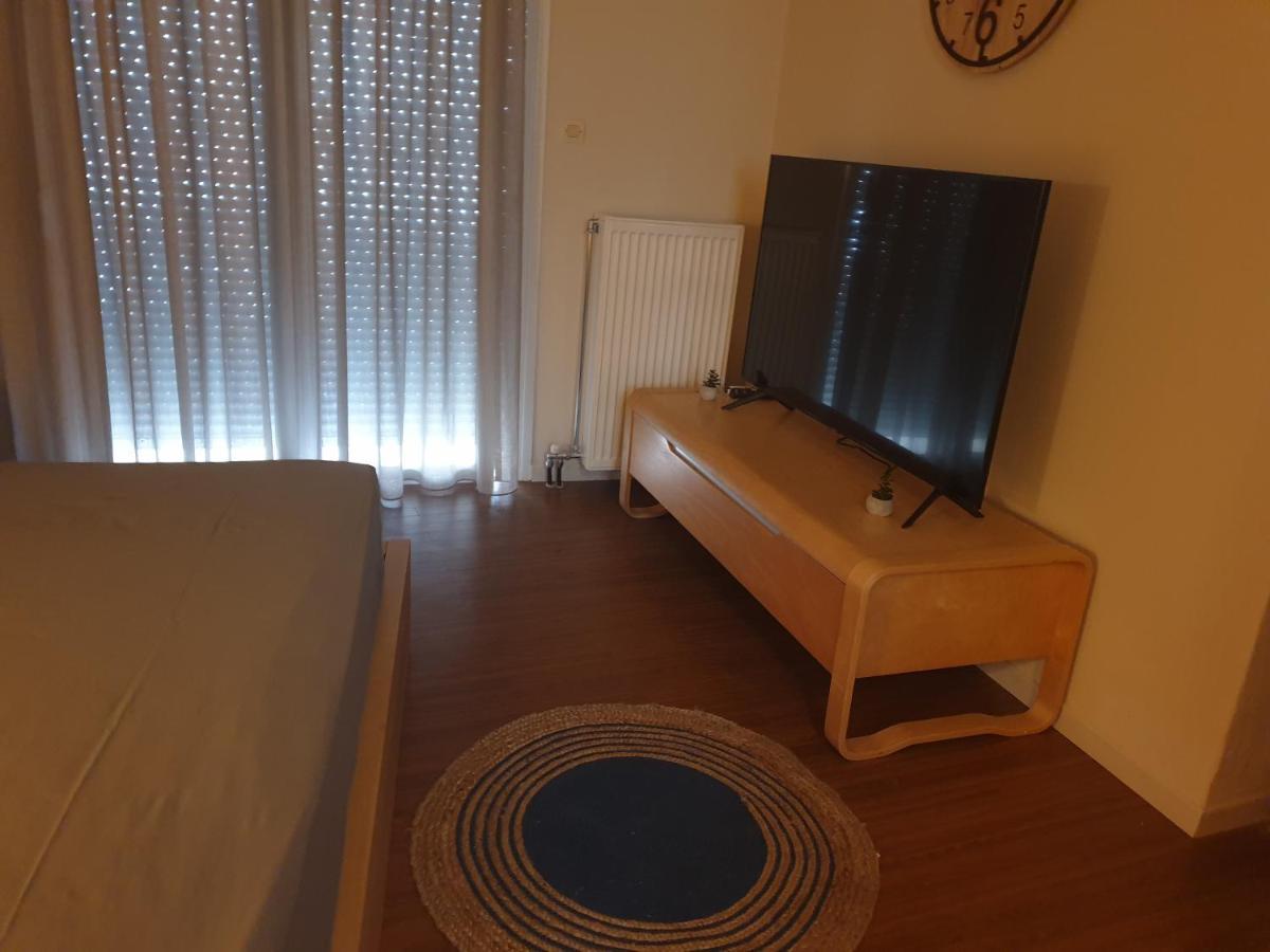 A Pleasent Small -Studio Close To The Port Of Volos Luaran gambar